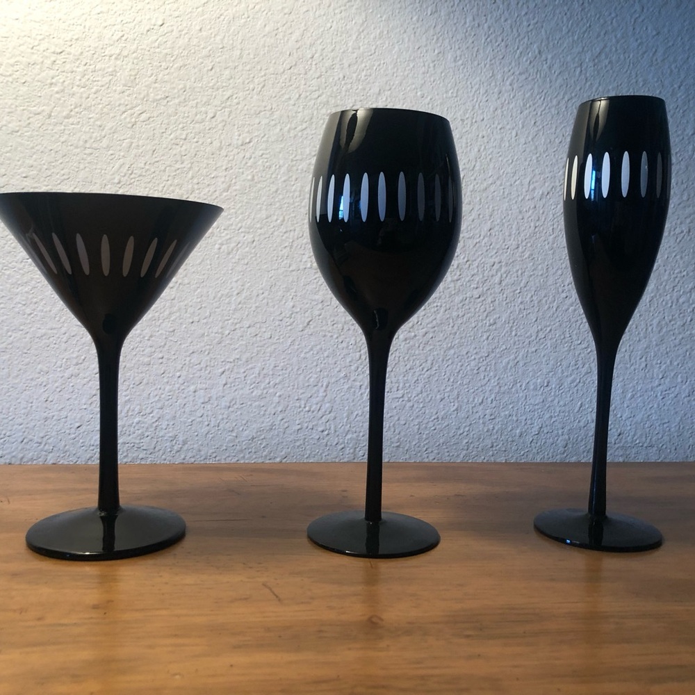 Libbey Black and White Drinkware Set